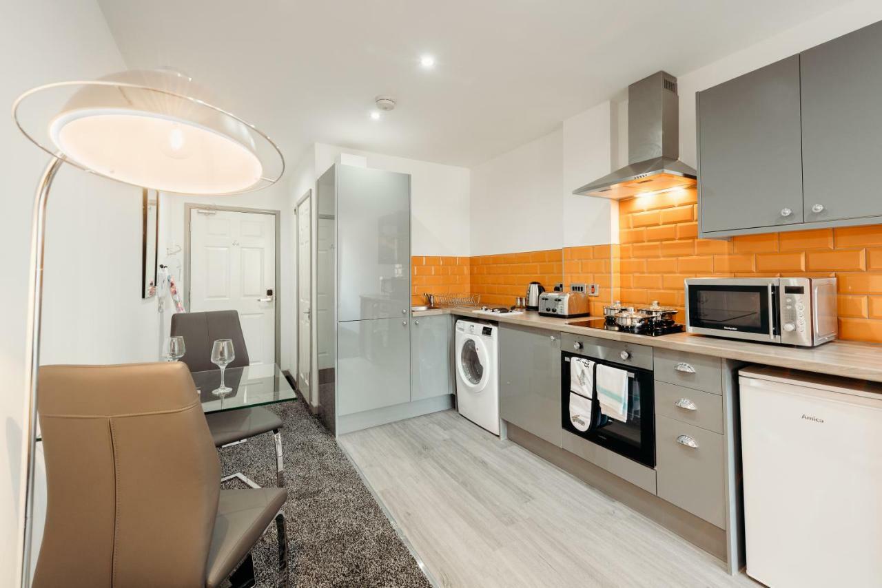 Serviced Apartments At Halifax House Bagian luar foto